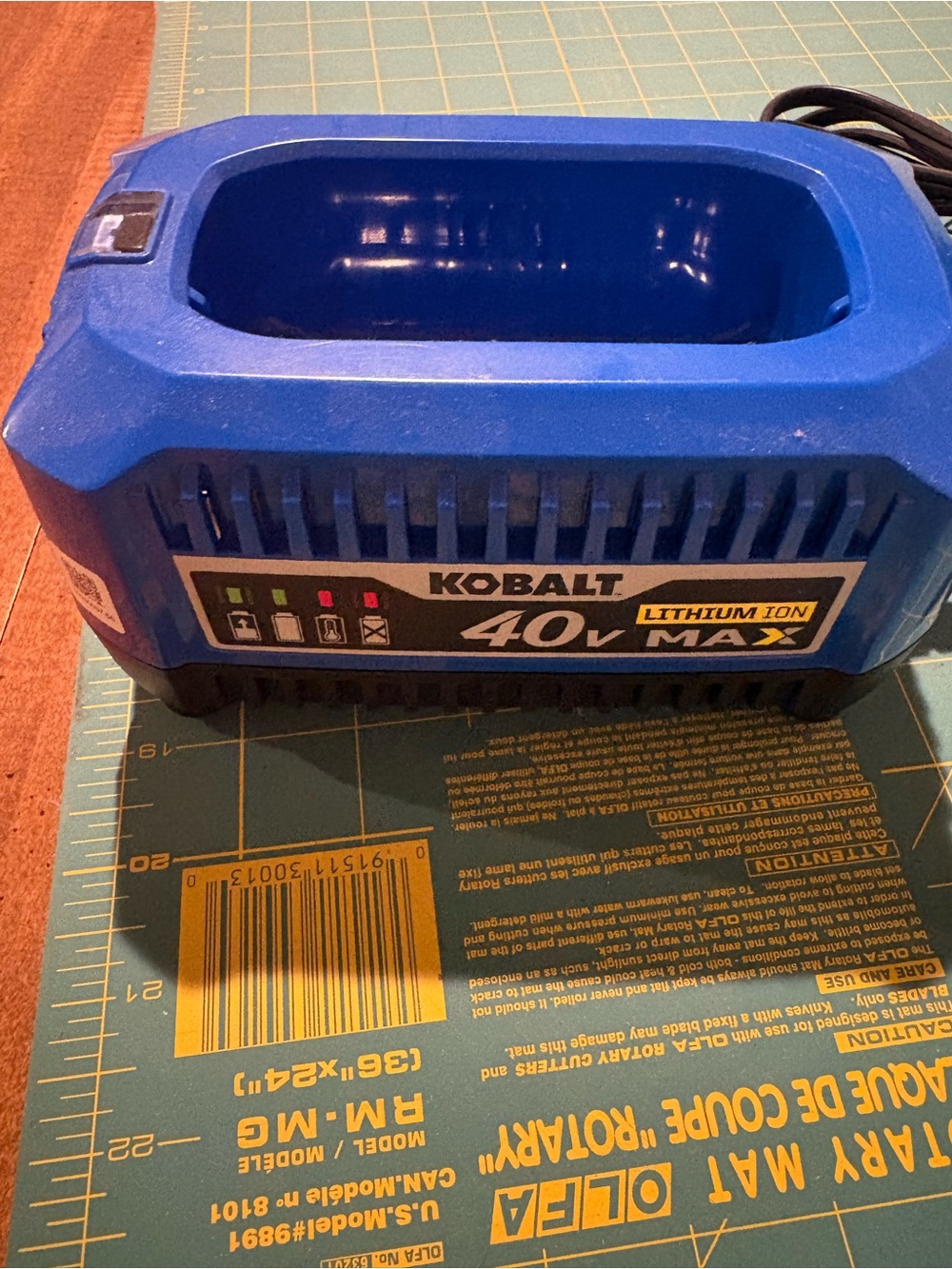 40V Max Lithium Ion Battery Charger